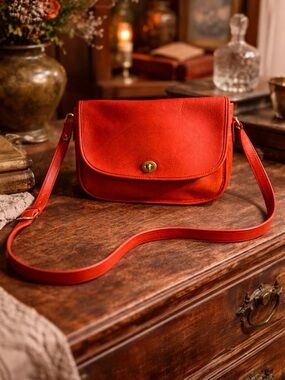 Coach vintage red crossbody bag 3846
